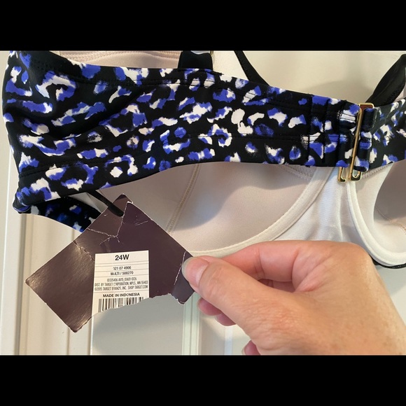 Ava & Viv Bikini Top Plus Size - Picture 4 of 7